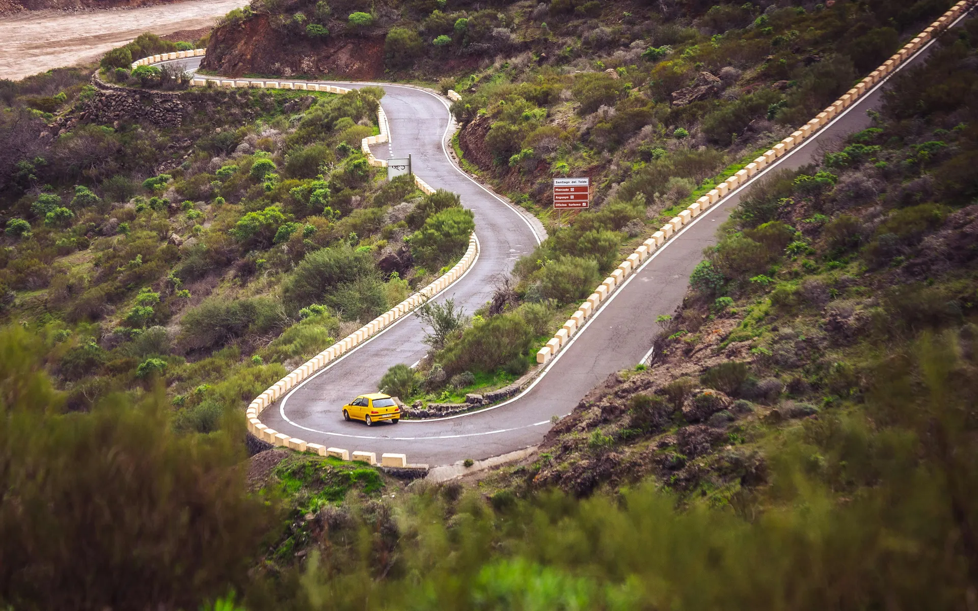 Carretera de montaña española para artículo de miradores